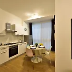 Loft - Modern House בארי