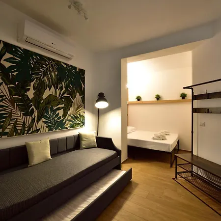 Loft - Modern House דירה